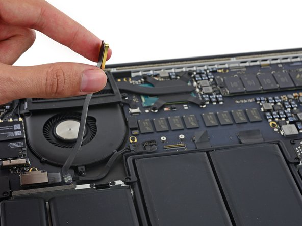 MacBook Pro 13インチ Retina Display Late 2013 の右側スピーカーの
