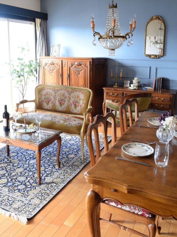 キラキラ輝くフランス輸入のアンティークシャンデリア（E17