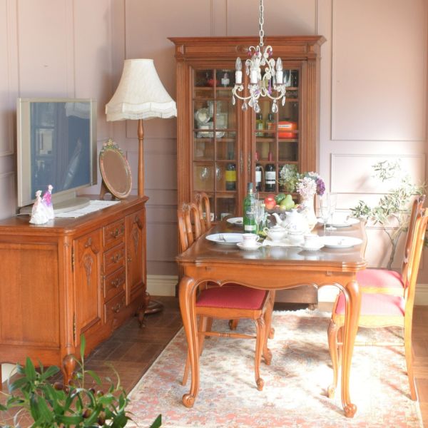 イギリスアンティークのおしゃれな食器、ロイヤルアルバートクラウン