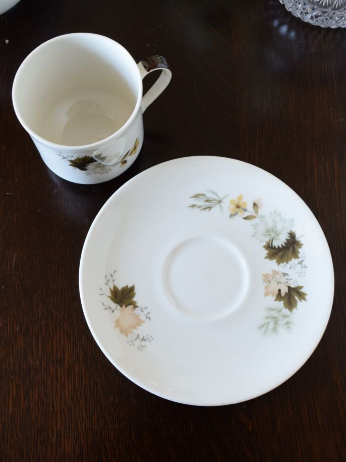 ロイヤルドルトンのビンテージ食器、ウエストウッド（WESTWOOD）の