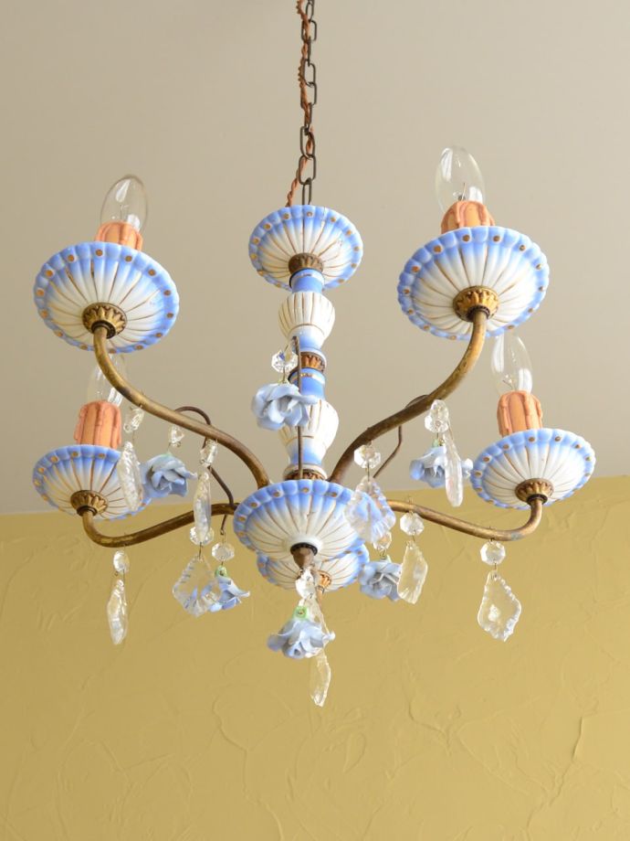 フランスのアンティーク照明、陶器の シャンデリア(5灯)（E17