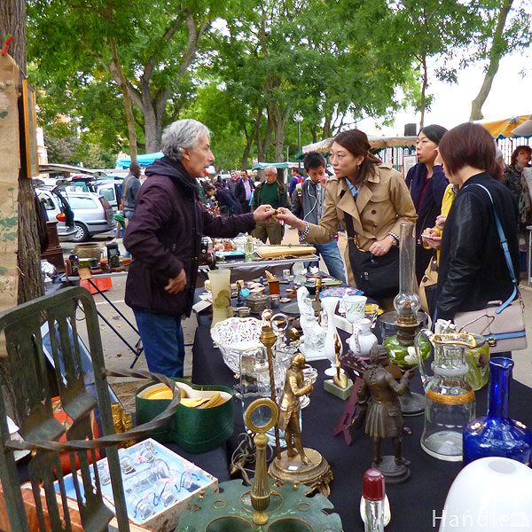 初めてのパリにおすすめ！ヴァンヴ蚤の市とは？【公式】アンティーク