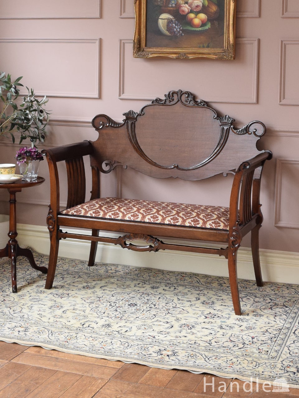 アンティークのおしゃれな2人掛け椅子、マホガニー材のホールソファ