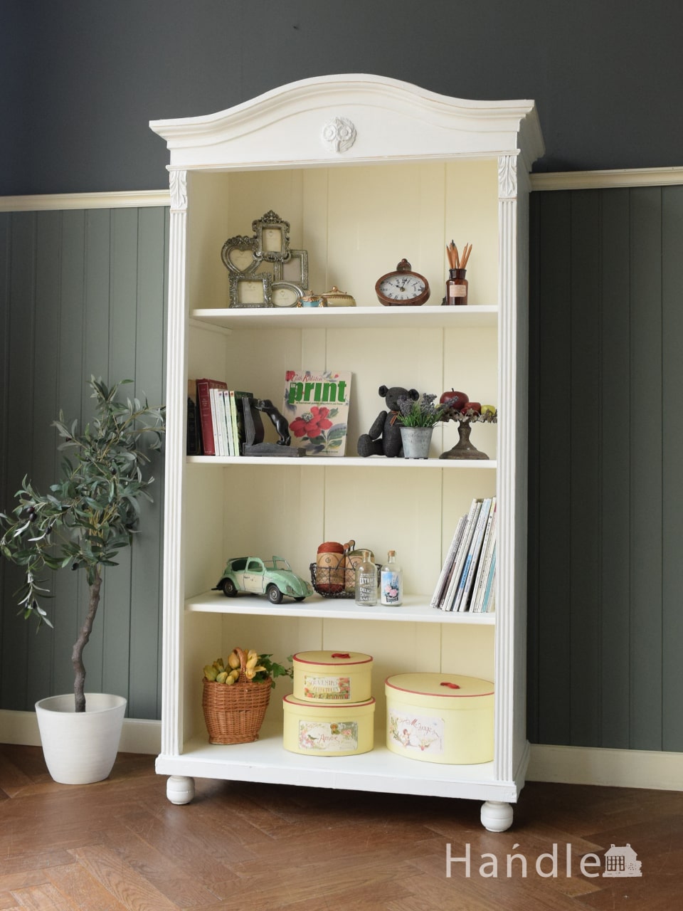 フランスから届いた白いアンティーク家具、ペイントのおしゃれな