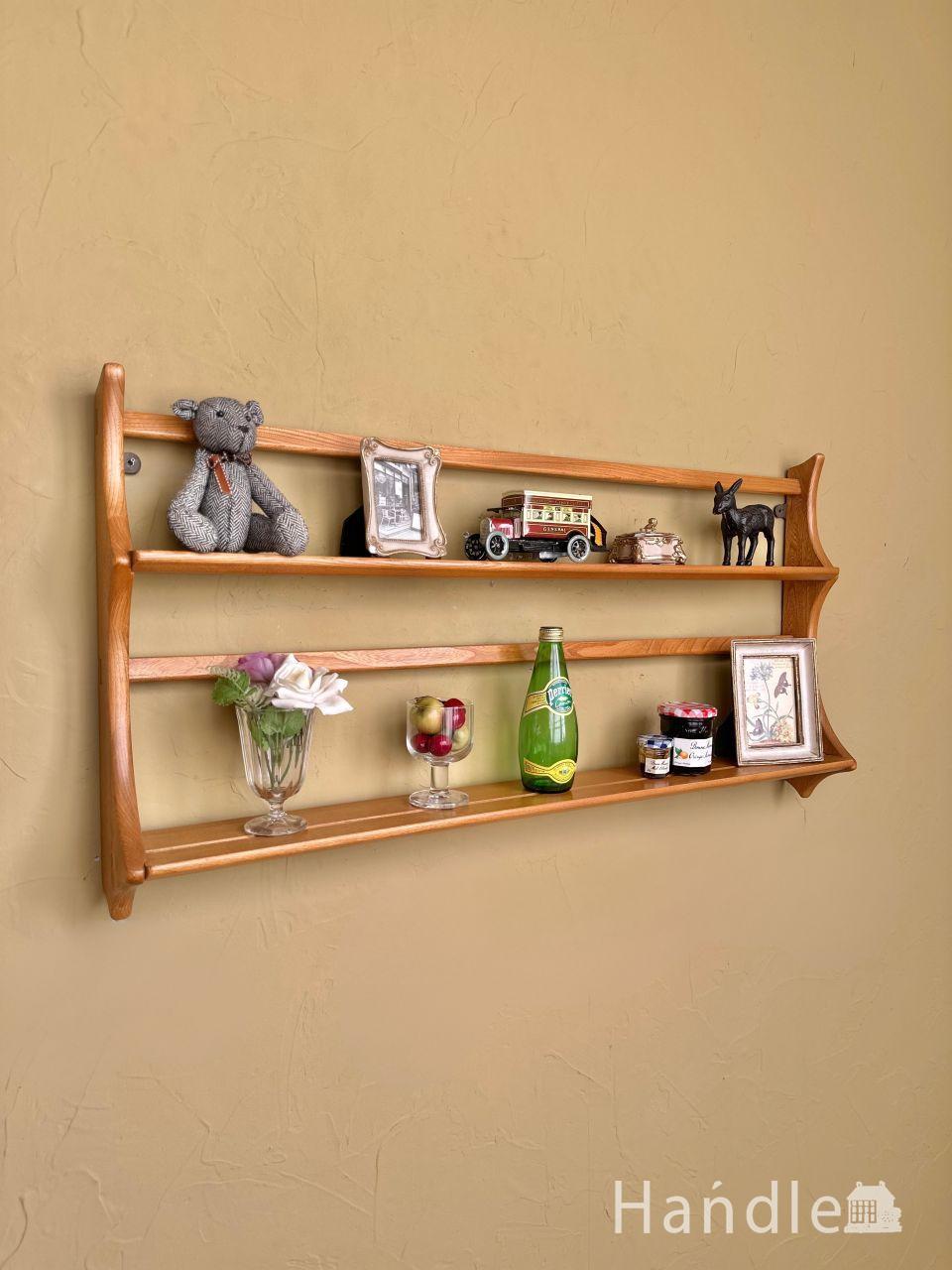 フランスで見つけた小さなアンティーク家具、ディスプレイが楽しくなる