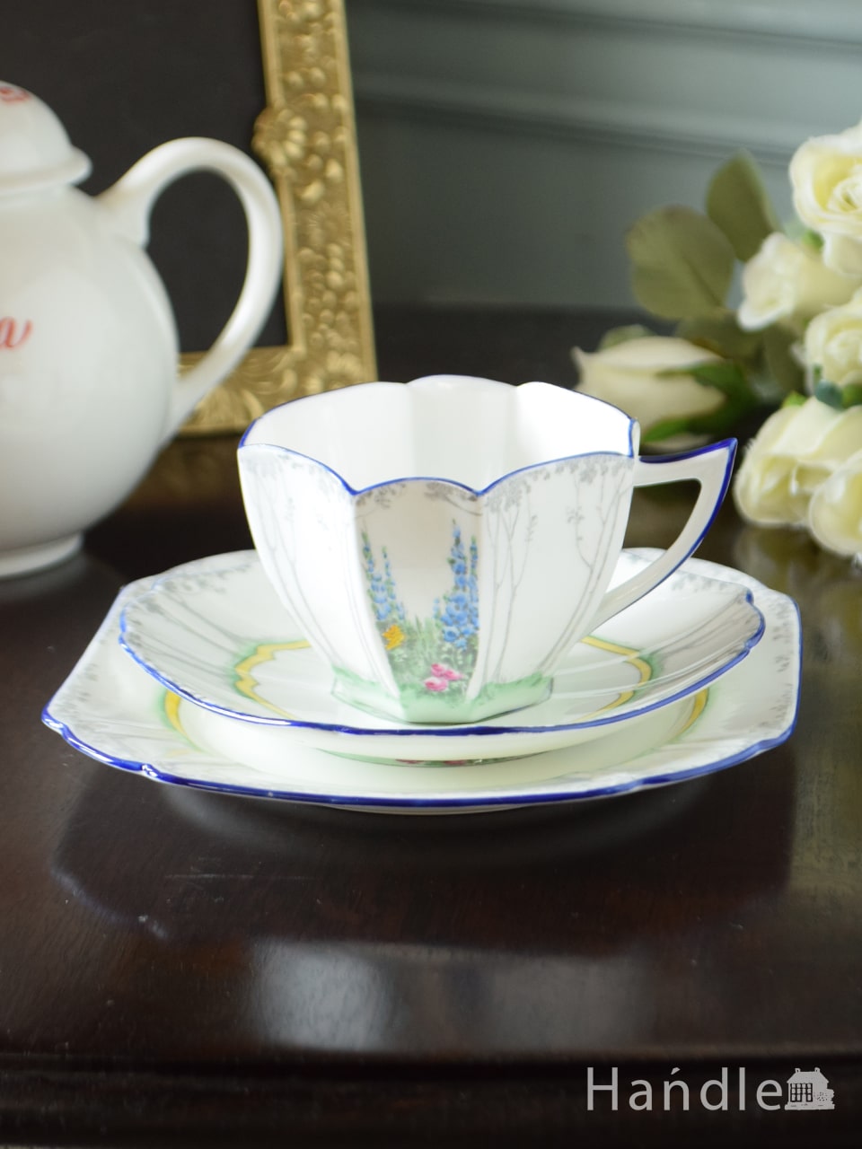 シェリー窯のアンティークカップ＆ソーサー、クイーンアンシェイプの