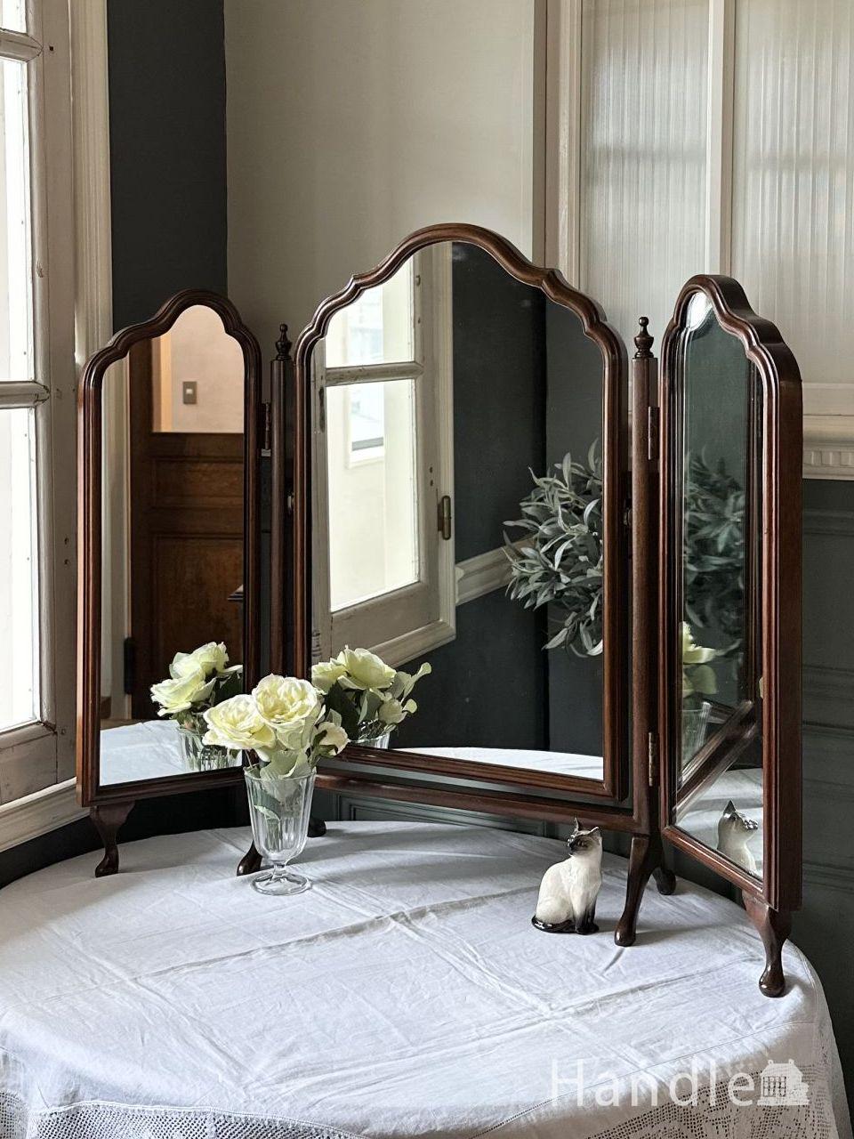 イギリスから届いたクラシックスタイルの置き鏡、ウォールナット材の
