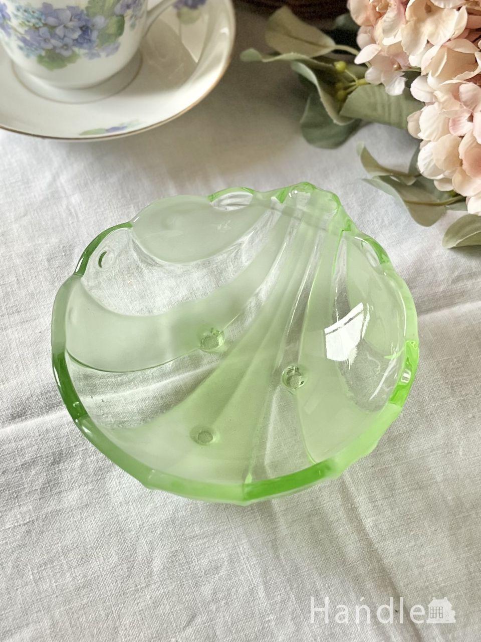 フランスから届いたアンティークガラスの器、フレンチスタイルの美しい