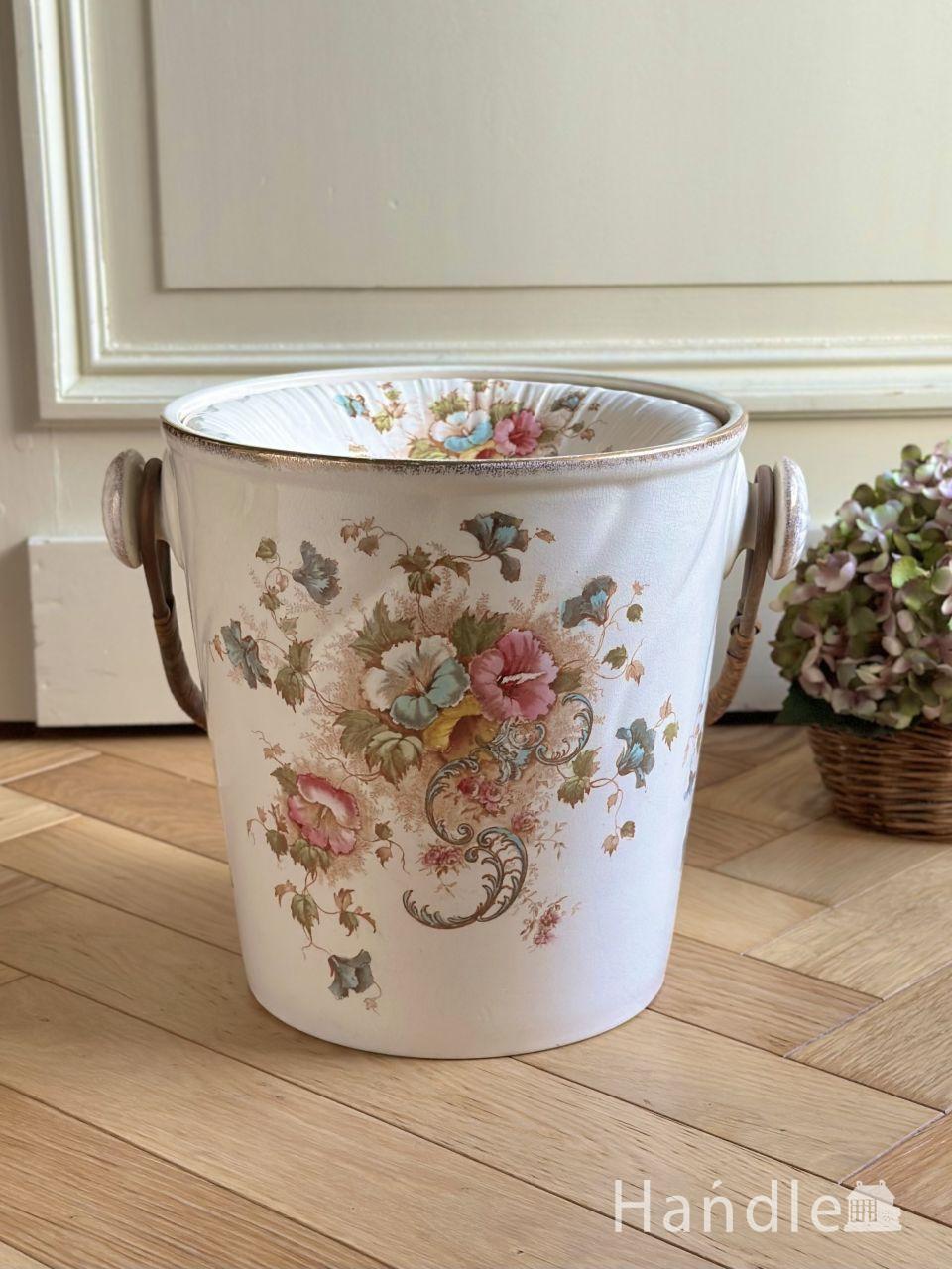 英国で見つけたシルバープレートのトリベット、銀のポットスタンド（鍋