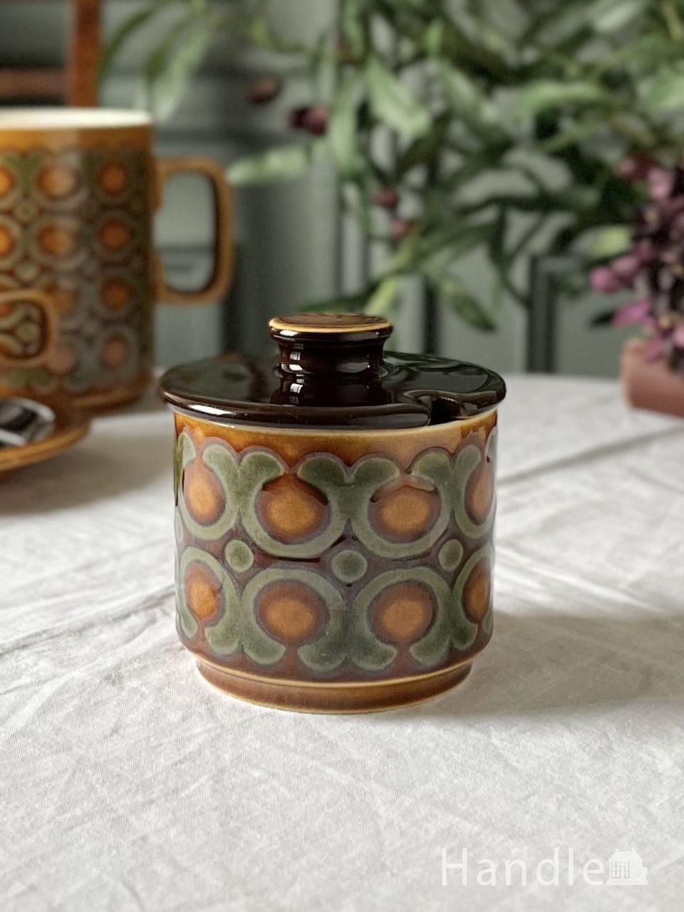 ウェッジウッドのアンティークジャスパーウェア、ペールブルー色の犬の