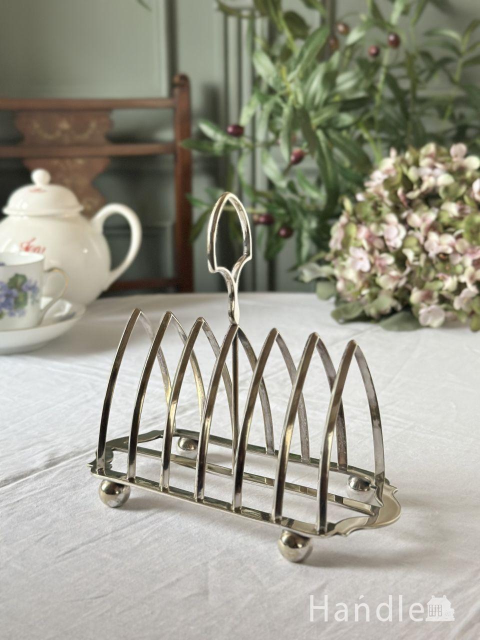 イギリスで見つけたアンティークのおしゃれな食器、ニワトリが描かれた