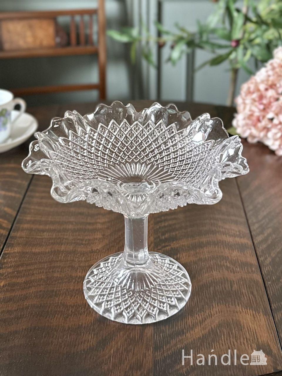 アンティークのおしゃれなケーキスタンド、英国アンティークガラスの