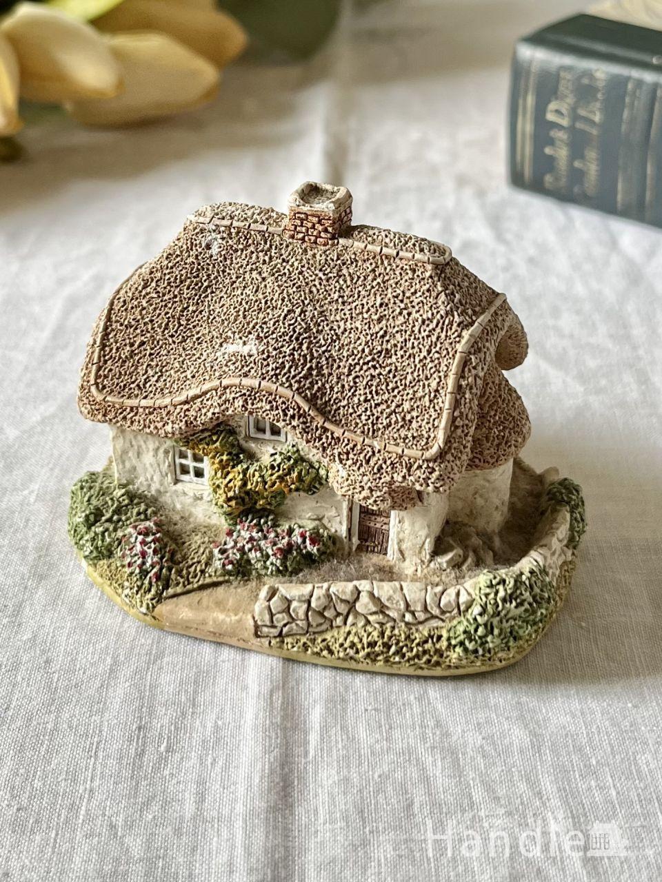 メルヘンチックな可愛いお家、英国から届いたLilliput Lane(リリパット