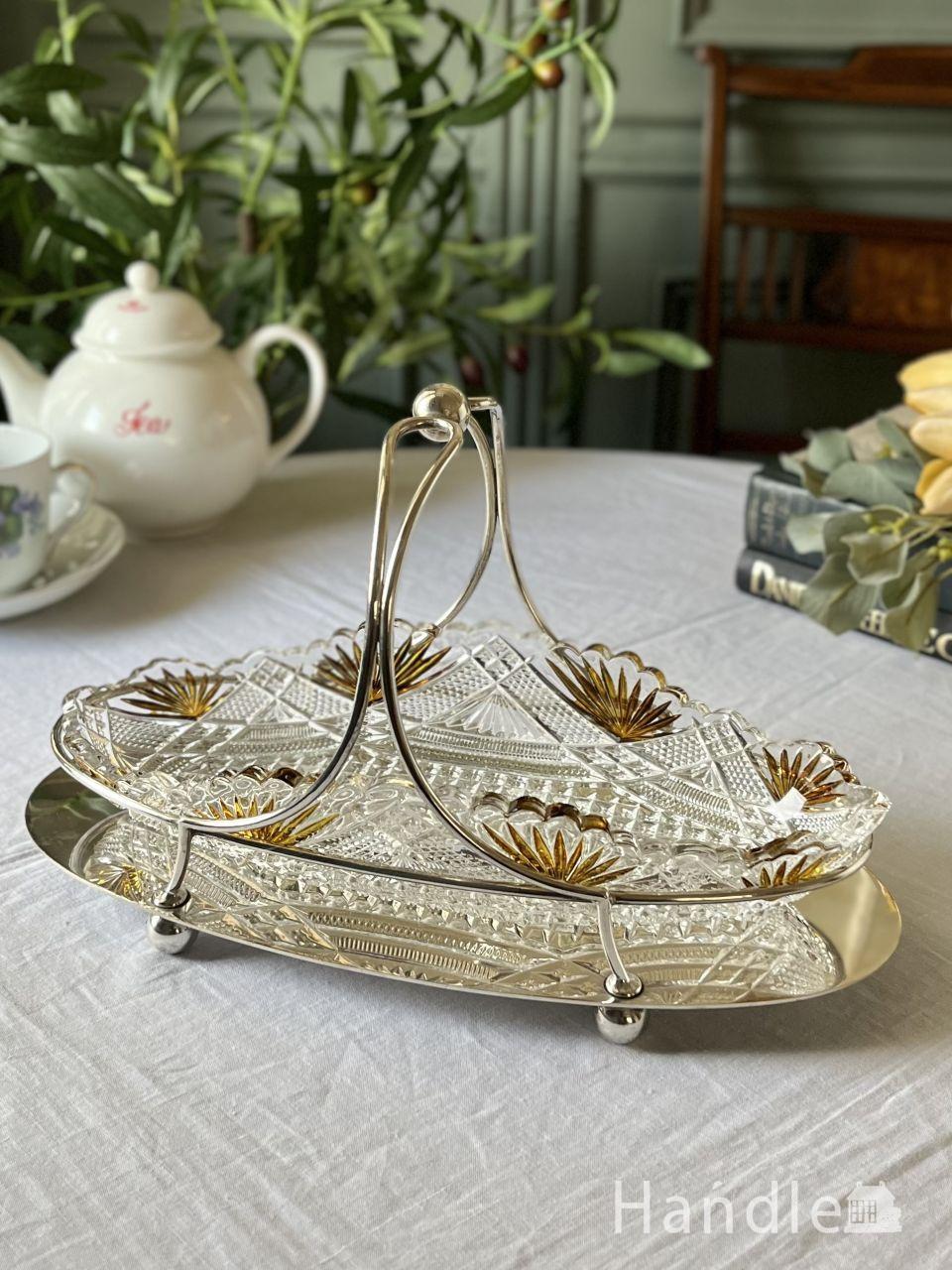 ピンクのバラが描かれたアンティークのプレート、Korokのおしゃれな皿