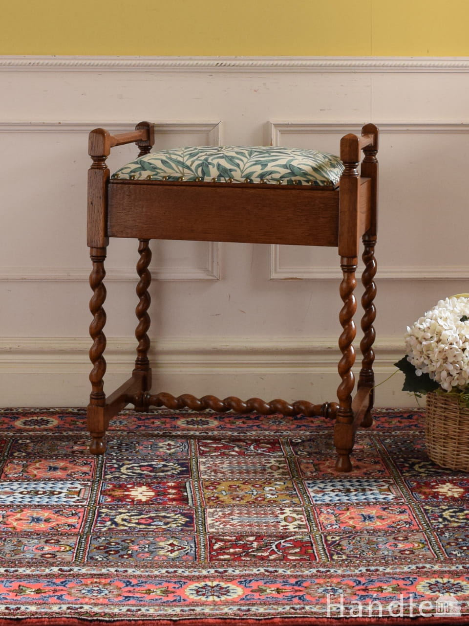 イギリスの収納付アンティークチェア、布張りの優雅なピアノスツール(q