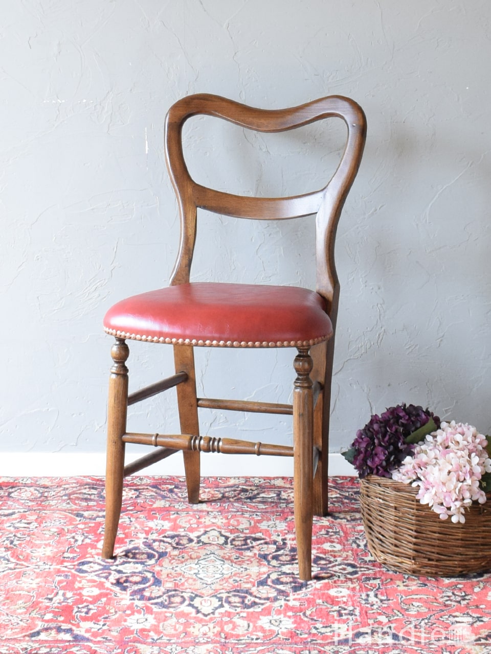 アンティーク家具屋が選んだ、アンティーク風のチェスターウィング