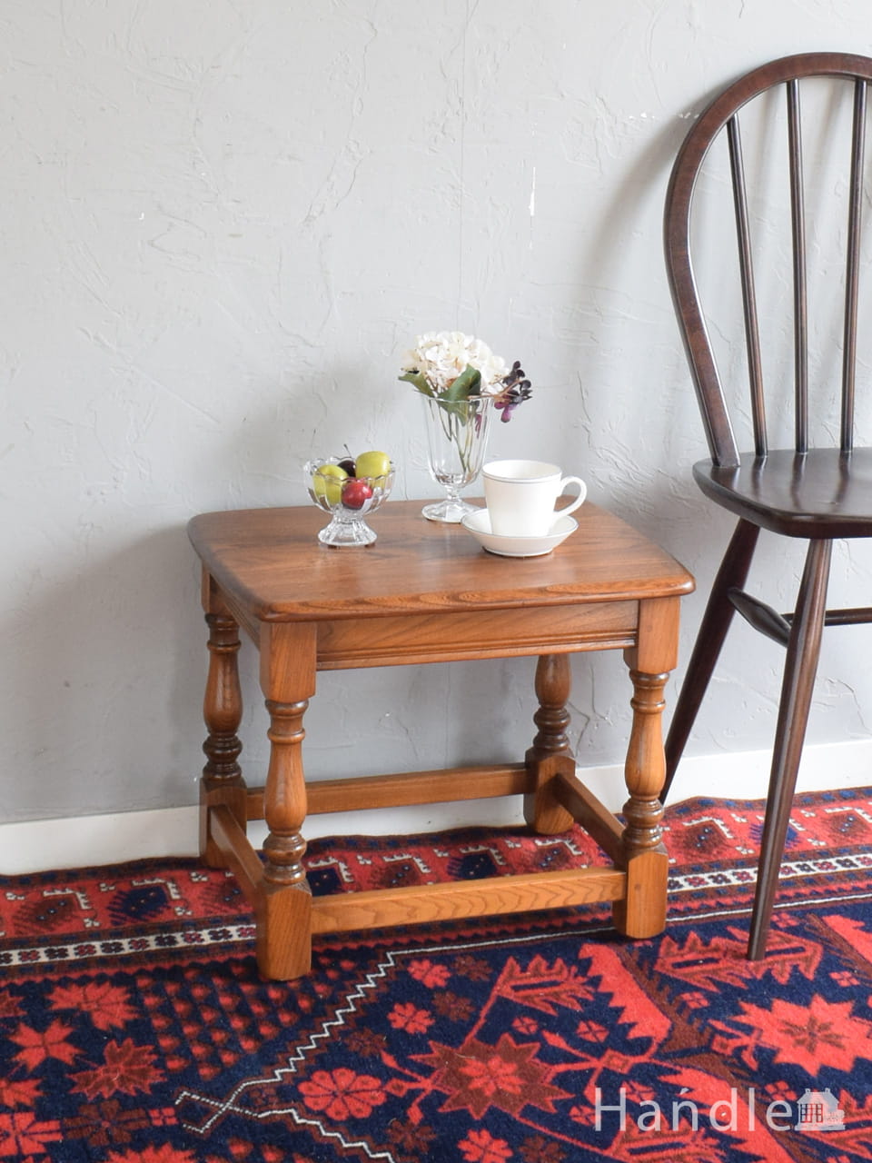 イギリスのアンティーク家具、伸張式コーヒーテーブル（バタフライ