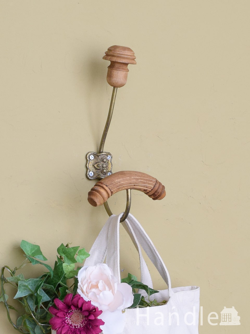 フレンチアンティーク風のおしゃれなフック、コート＆ハット用の壁