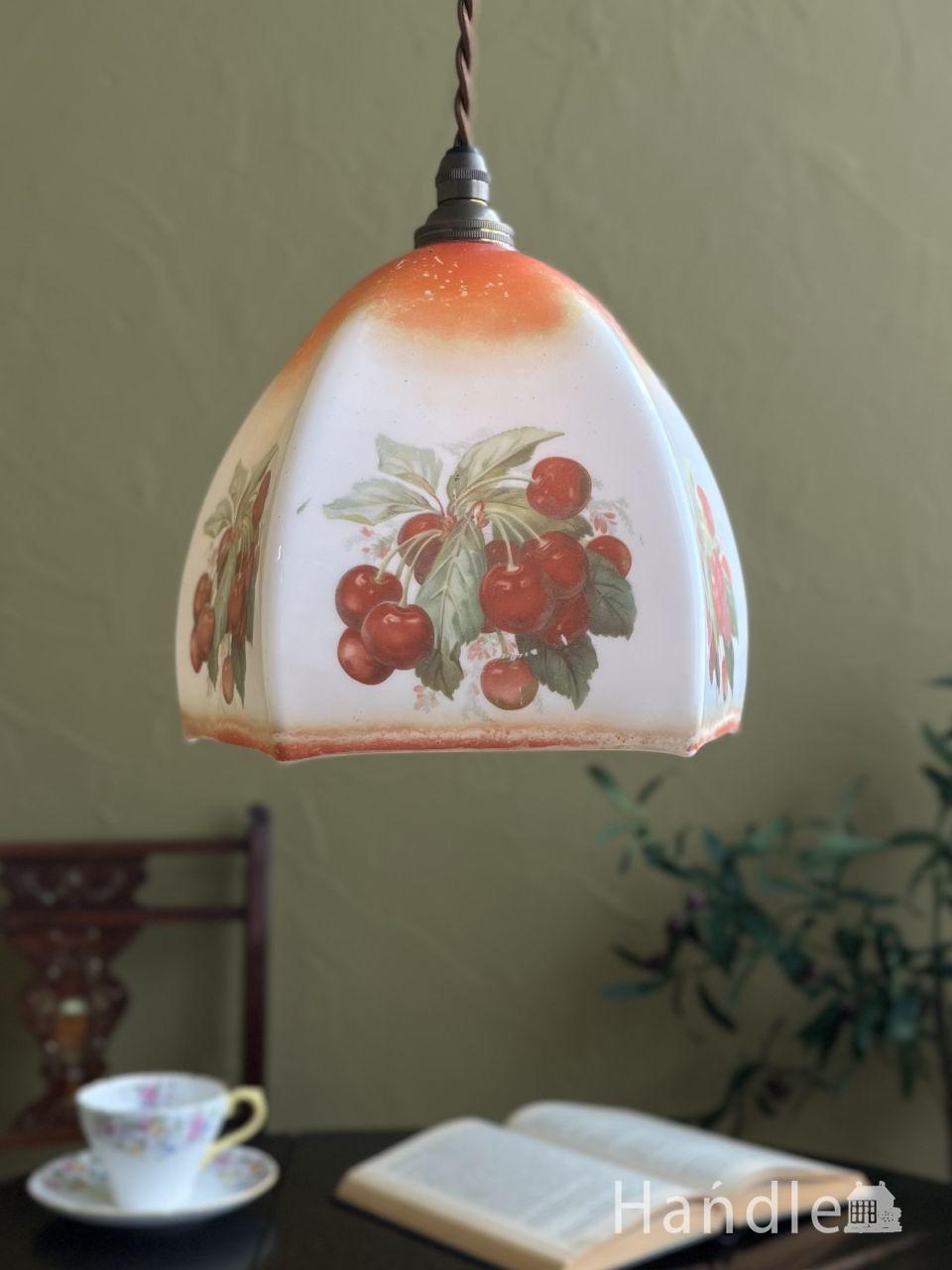 フレンチレースが可愛い アンティークガラス シェード ペンダント