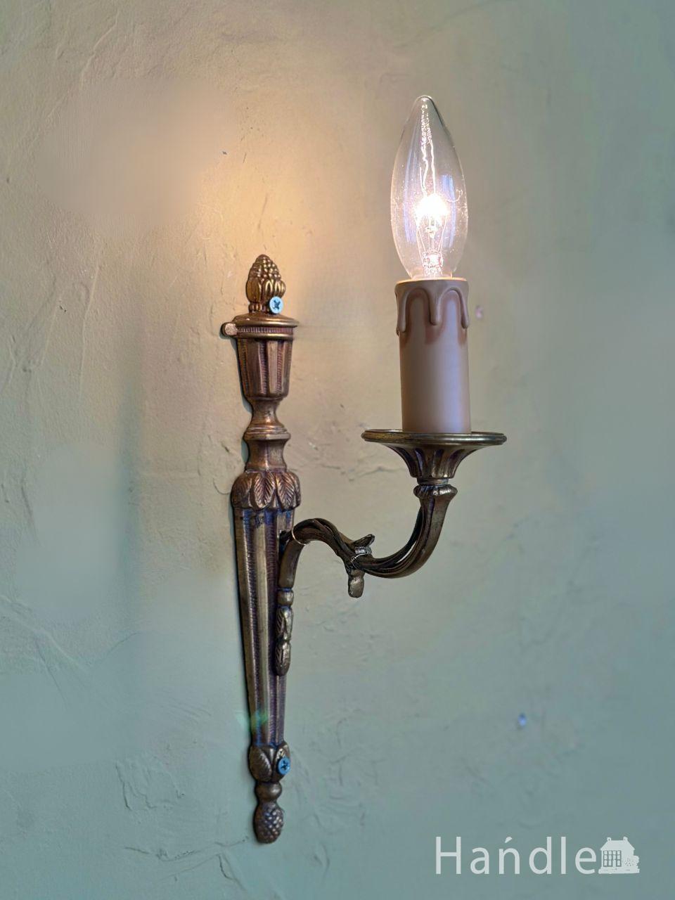 玄関の外灯をオシャレに彩るフランス風のアンティークブラケット（E26