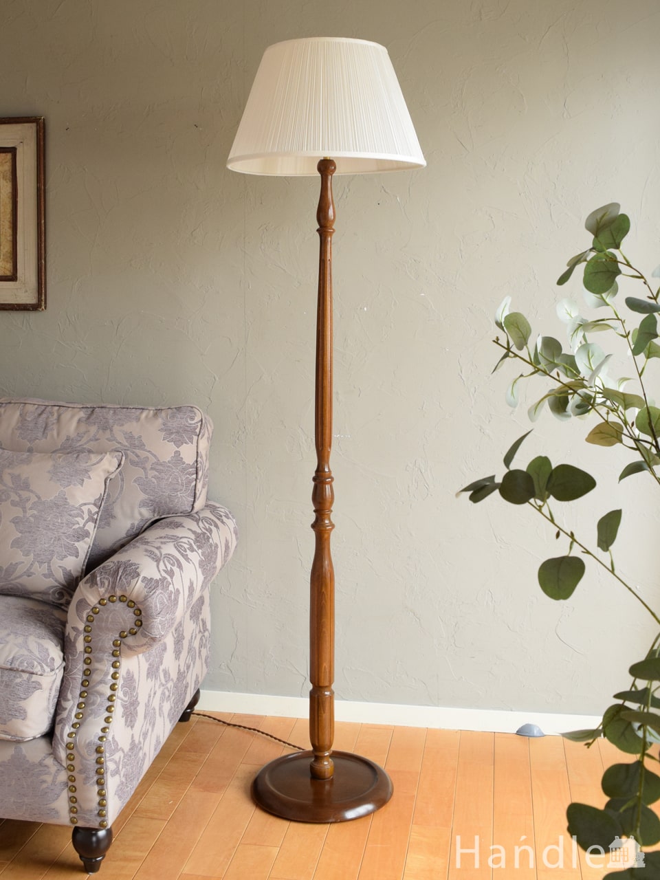 英国で見つけたスタンド照明、アンティークのフロアランプ（E17