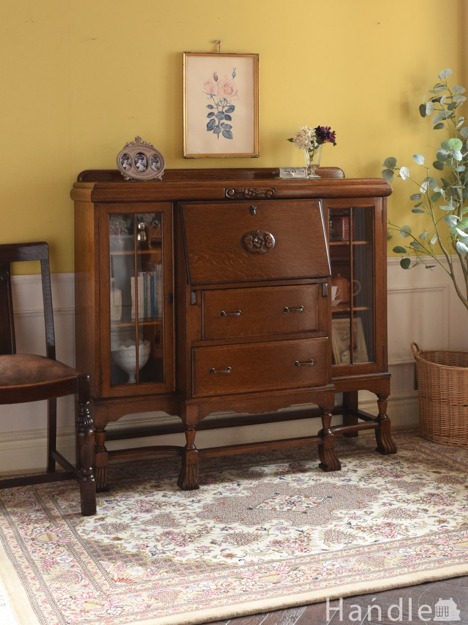 イギリスで見つけた美しいアンティーク家具、本棚とデスクが一つになっ