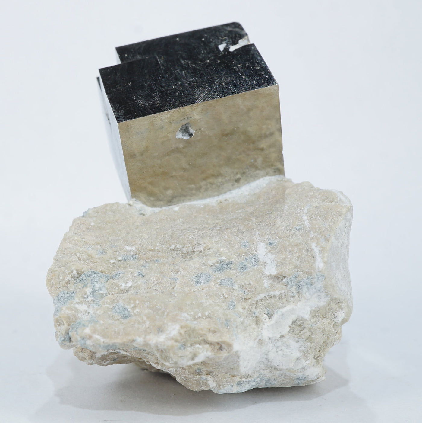 スペイン産 母岩付きキュービック パイライト (黄鉄鉱） – 天然石