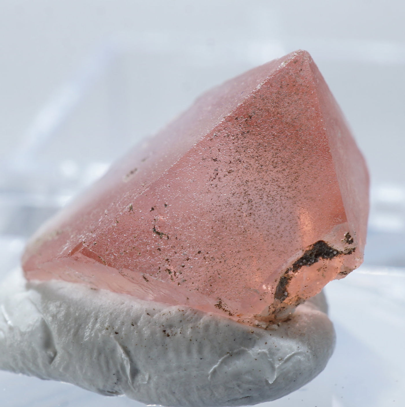フランス Chamonix産 ピンクフローライト – 天然石ハッピーギフト