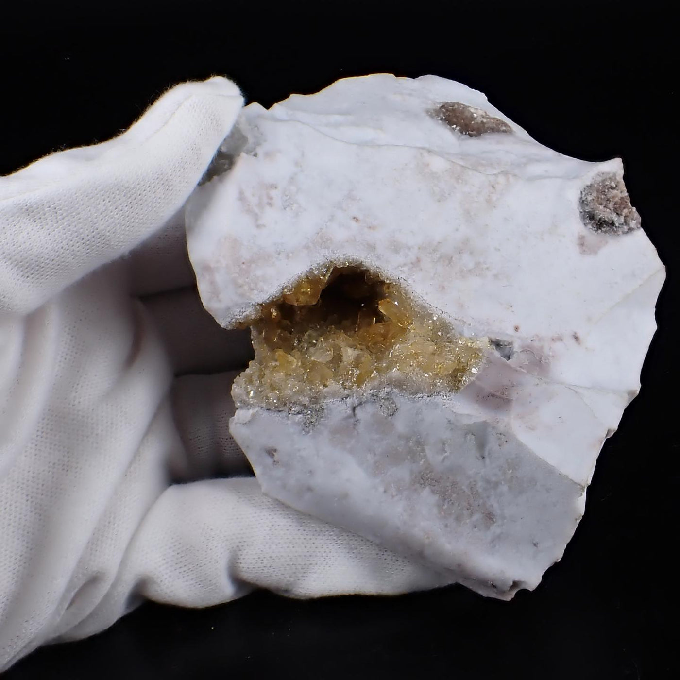 マダガスカル産 セレスタイト(天青石) 約154g|ハッピーギフト