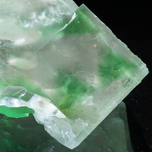 コロンビア ペーニャ・ブランカ鉱山産 グリーンファントム入フロー