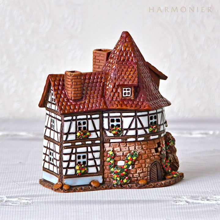 リトアニア製キャンドルハウス/木骨造り 円形の家｜クリスマス雑貨の