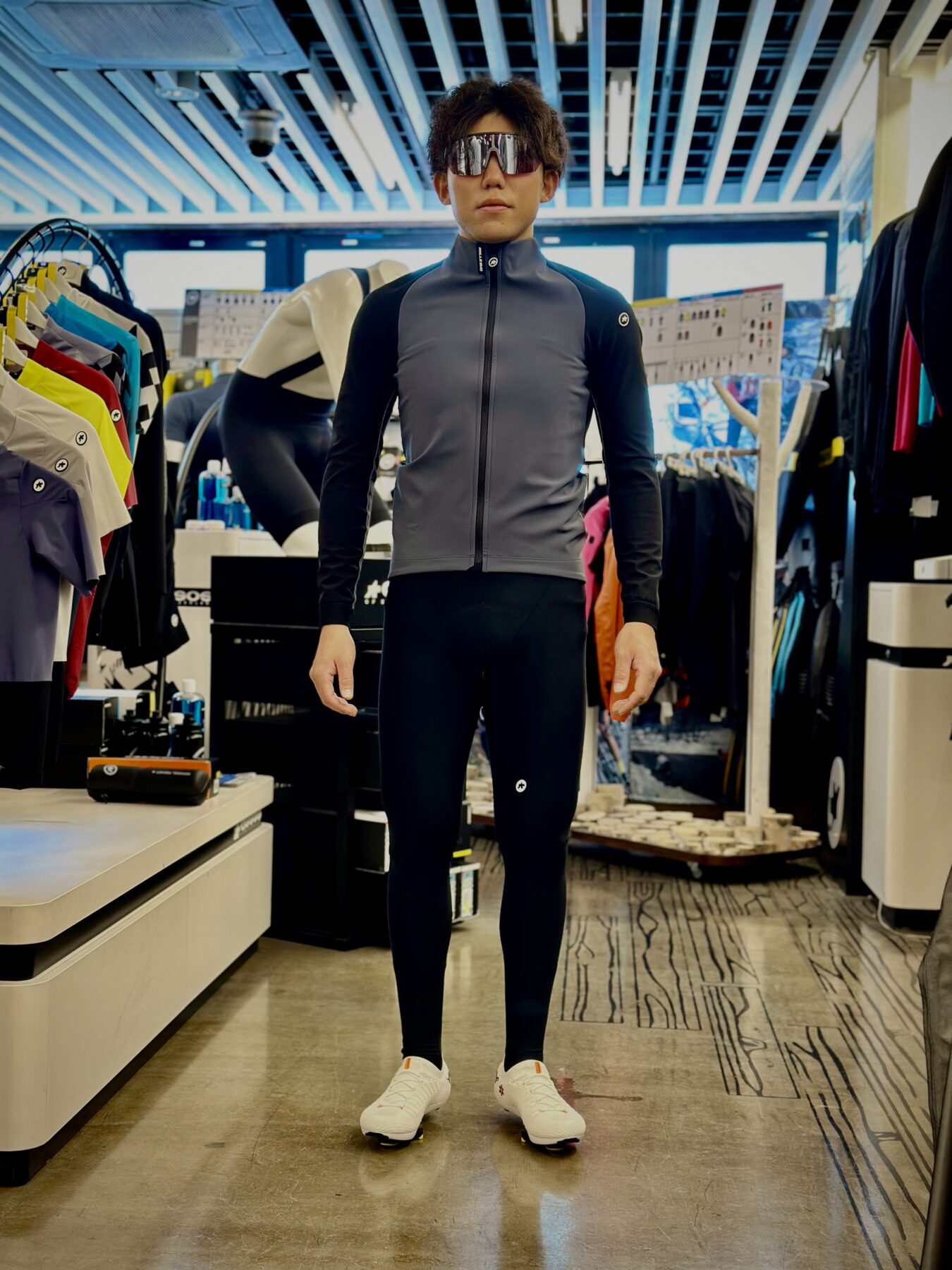 冬のライドに3.3WINTERｼﾘｰｽﾞ【ASSOS】｜バイク・自転車の購入修理なら
