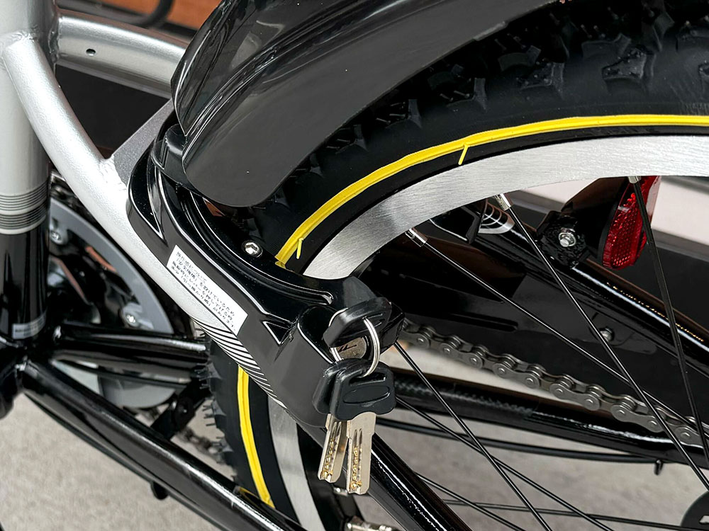 上杉本店】子ども自転車「クロスファイヤージュニア」のご紹介