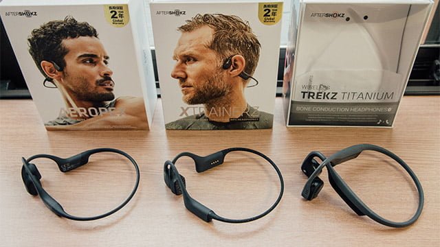 Shokz Xtrainerzレビュー。水中で音楽が聴ける水骨伝導ヘッドホン