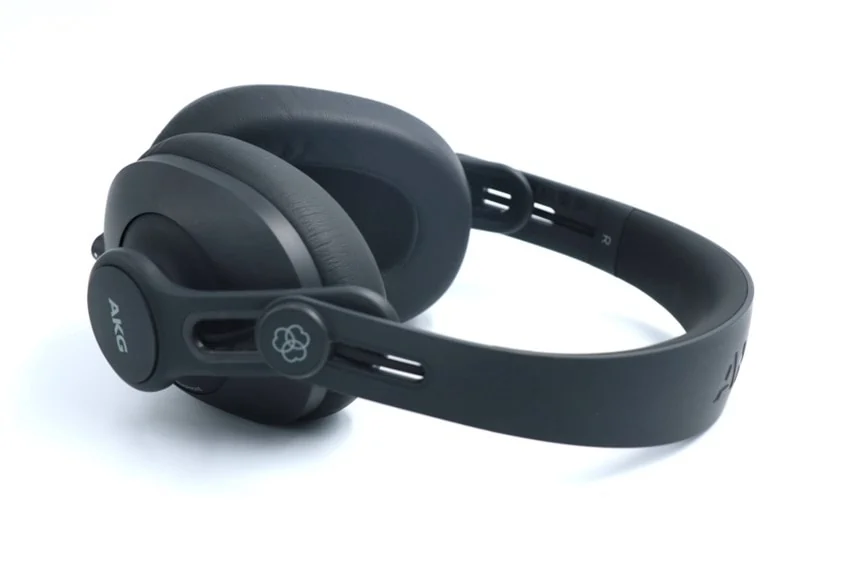 AKG K361-BT-Y3をレビュー。1万円台で買える優秀なBluetooth対応