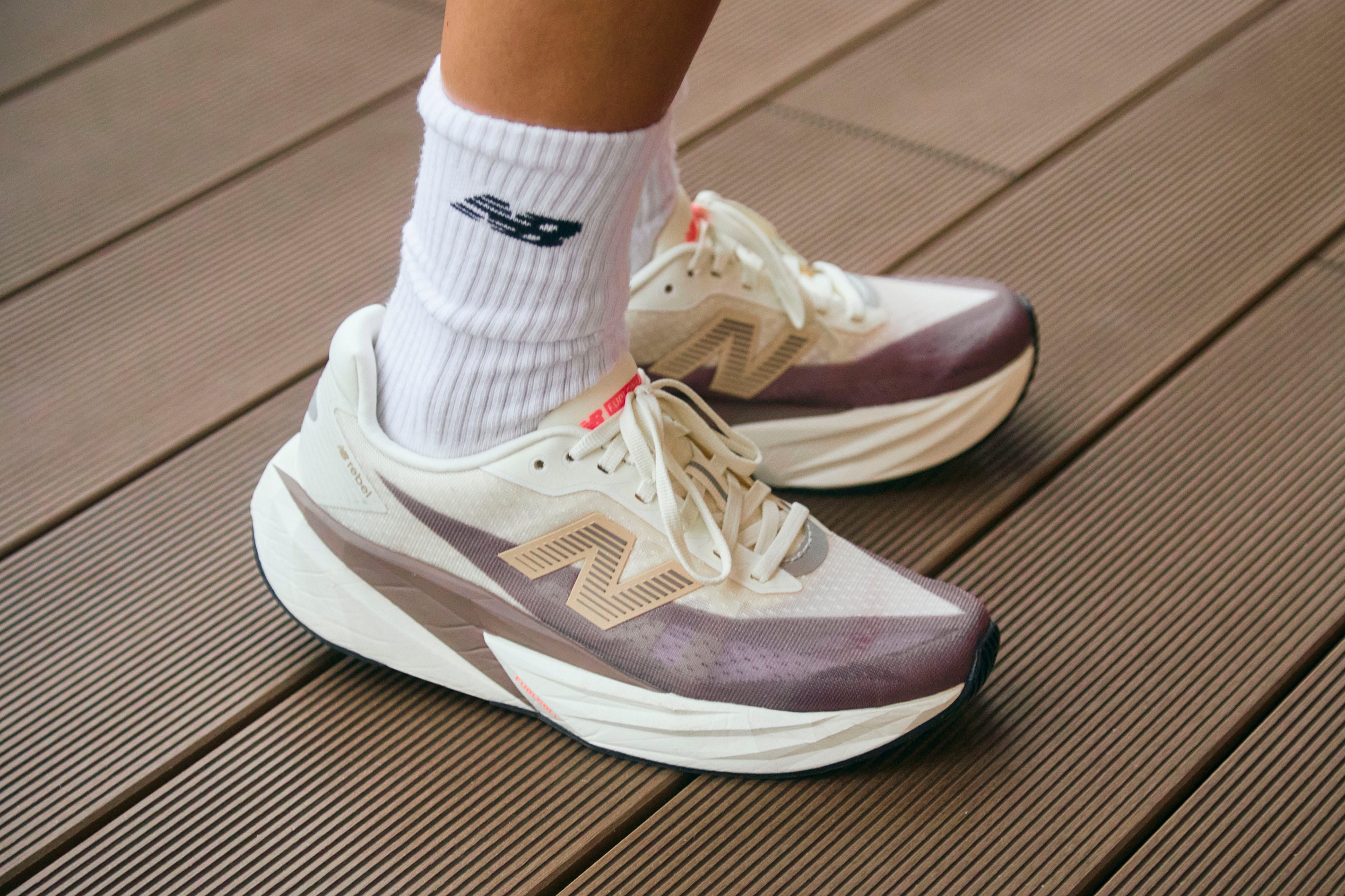 エディターが体感！ニューバランス「FuelCell Rebel v5」で、“自分