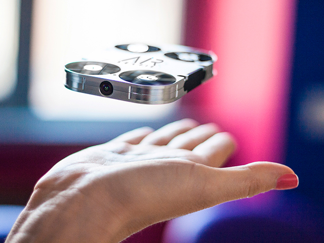 AirSelfie [エアセルフィー] ｜ 自撮りAPPドローン | Hitec Multiplex