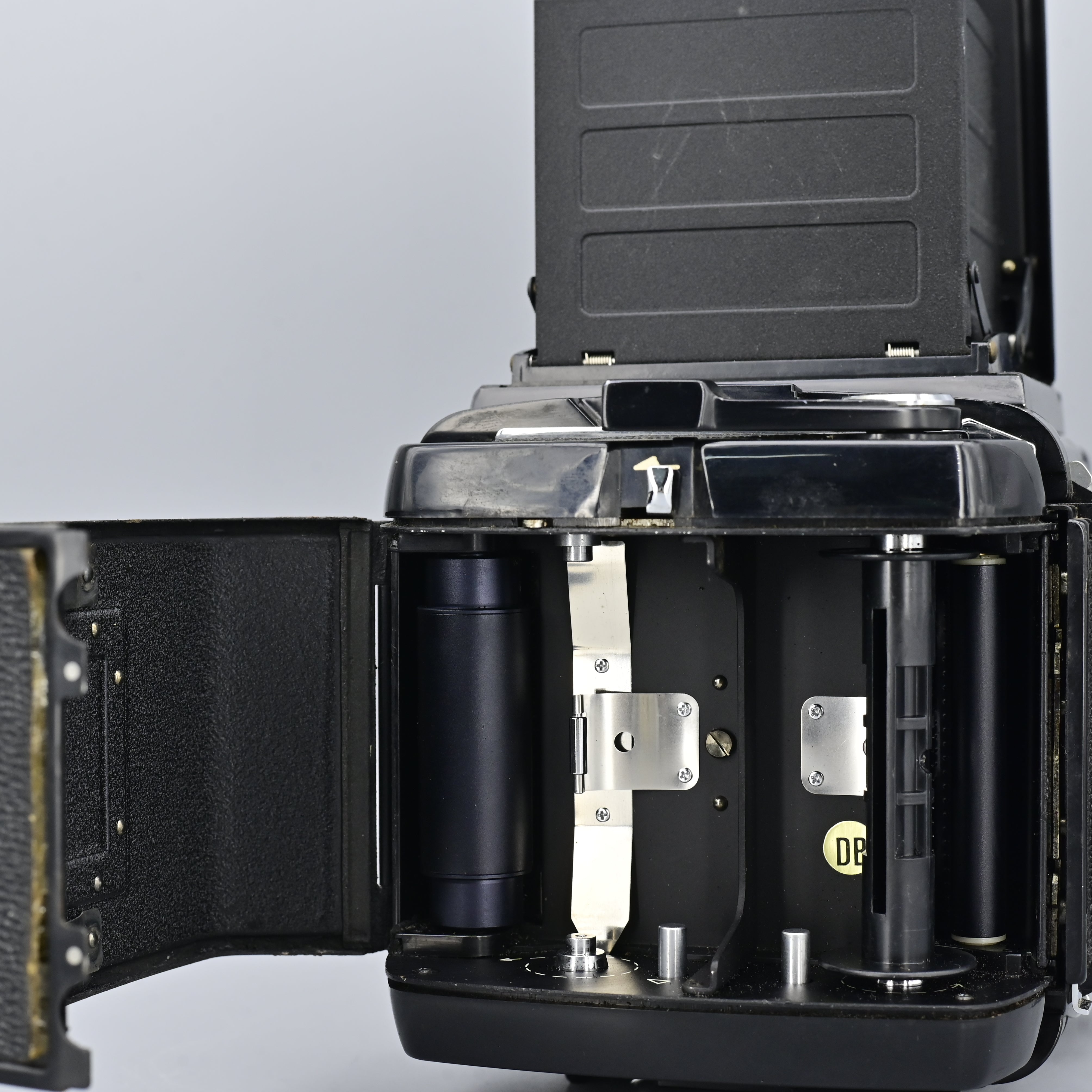 Mamiya RB67 Pro + Sekor C 127mm F3.8 Lens. – SHOWA