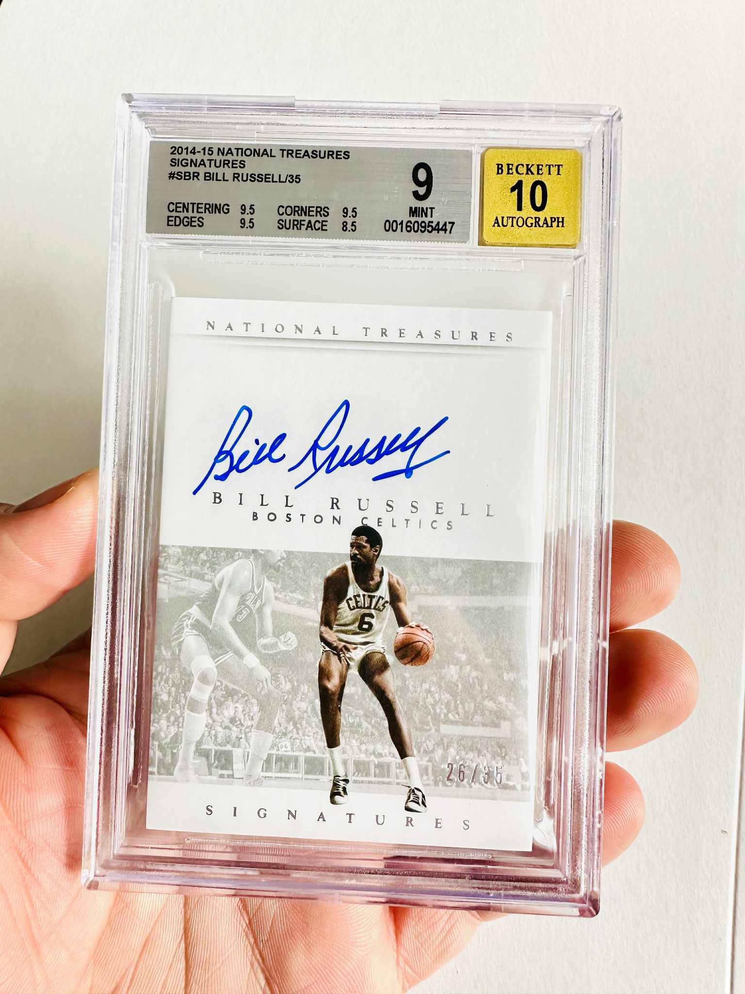 Bill Russell – Karta NBA z Autografem /35 BGS 9 / Auto 10 / POP 3