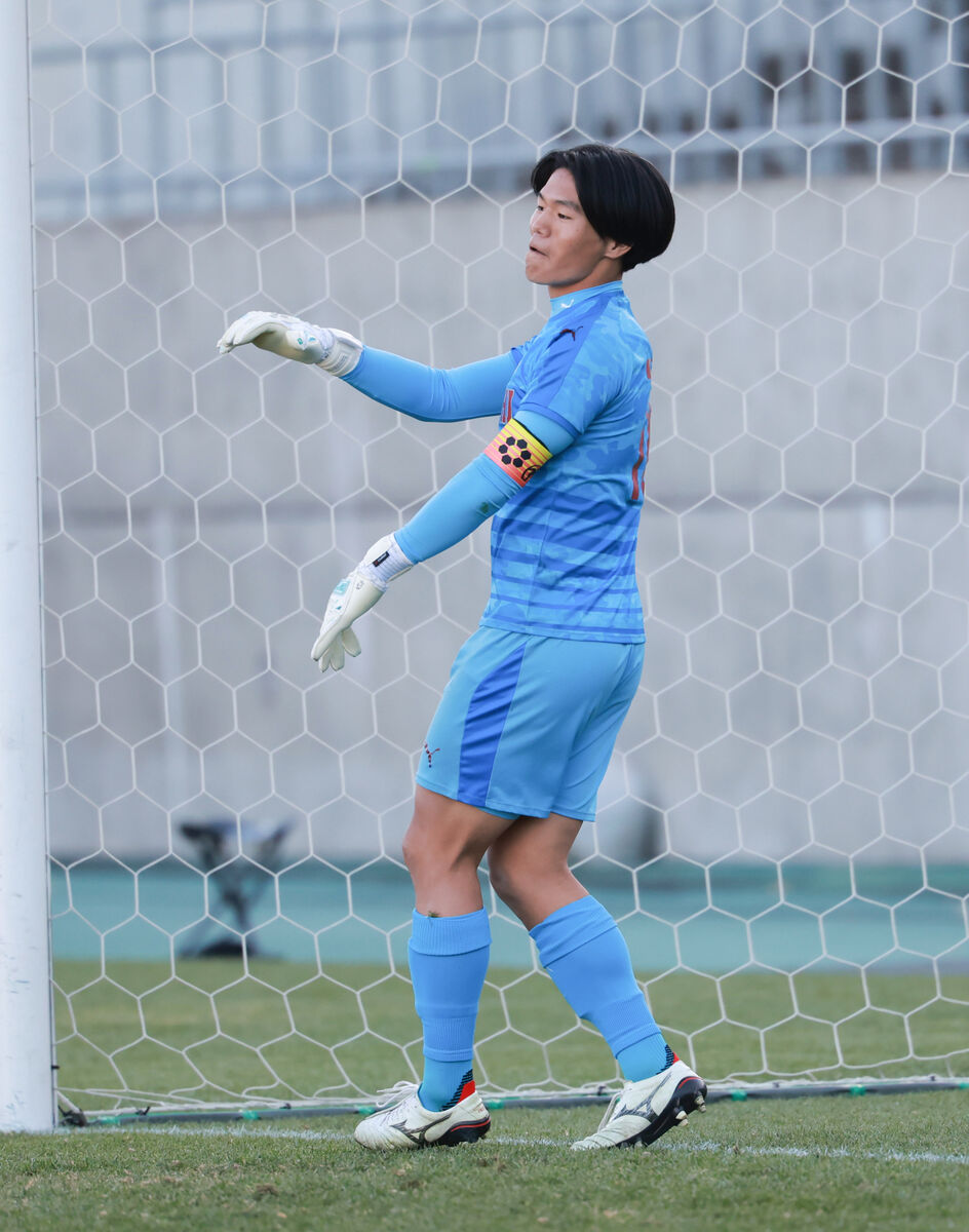 高校サッカー】東福岡―尚志「静」と「動」のGKによるPK戦は1本