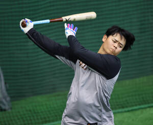 巨人】坂本勇人2000安打カウントダウン缶バッジ発売…全16種類を