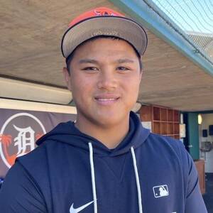 DeNA】倉本寿彦が初回に先制満塁弾 右手突き上げ「最高です