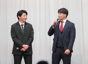 長嶋茂雄さんのブロンズ像 熱海市立澤田政廣記念美術館で6月29日