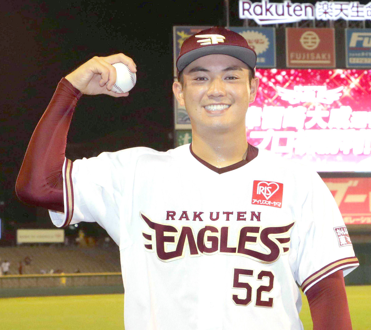 楽天】津留崎大成が200万円増の1200万円でサイン「すごく評価し