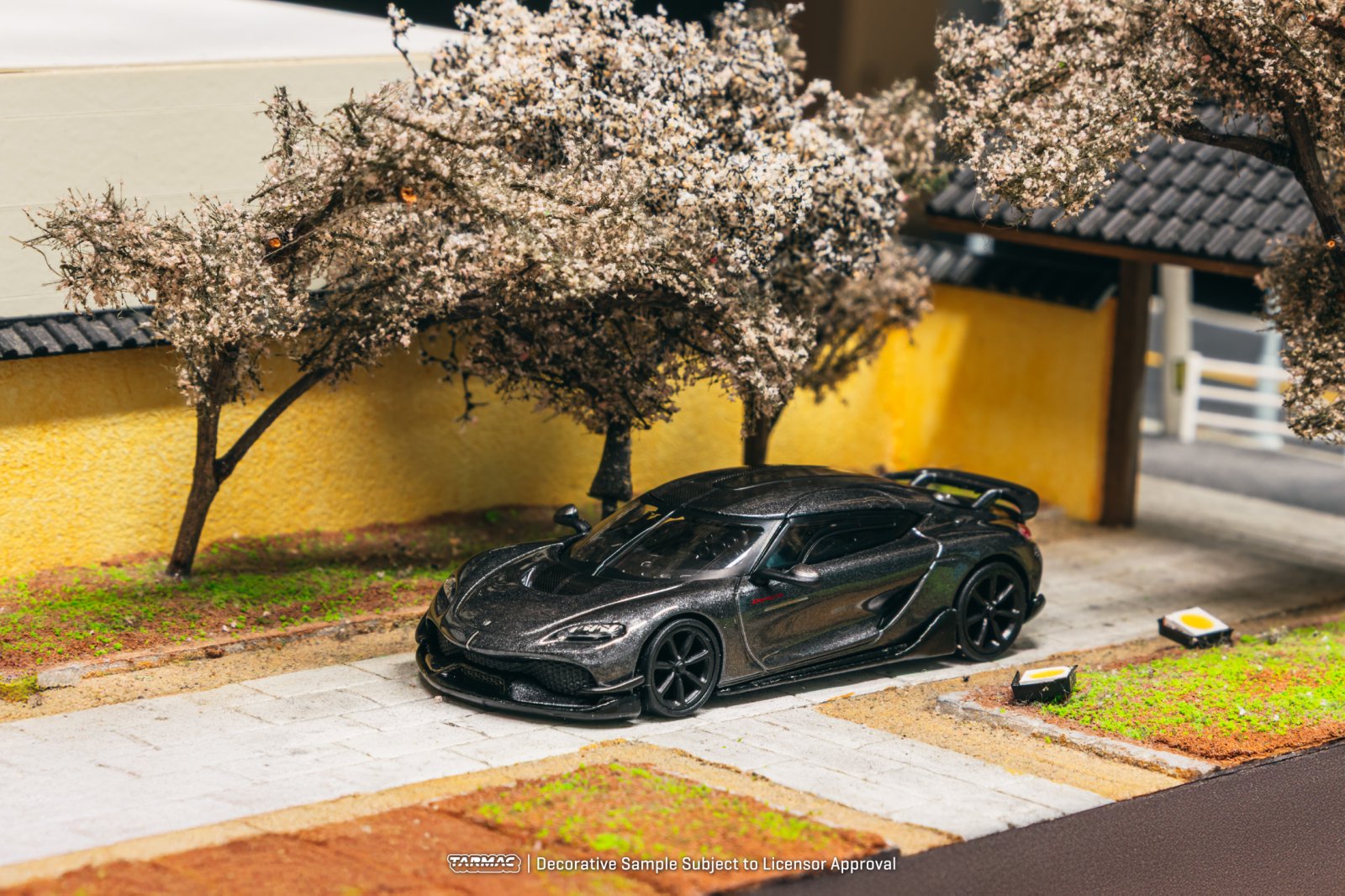 Preorder] Tarmac Works 1:64 Koenigsegg Gemera Grey T64G-TL053-GY