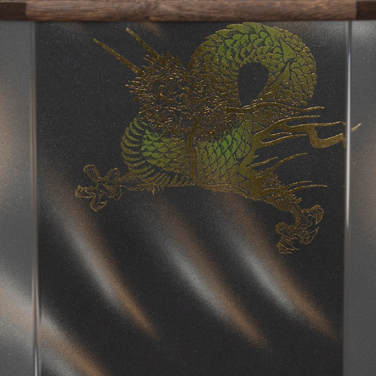 金鍬形焼桐 兜ケース飾り sw05067 – 福仙