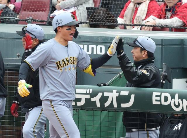 開幕連勝の阪神・藤川監督が3度繰り返したフレーズとは 「チーム