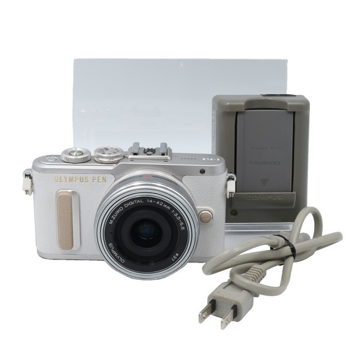 Olympus PEN E-P1 12MP Digital Camera with Olympus 17mm/2.8 Lens