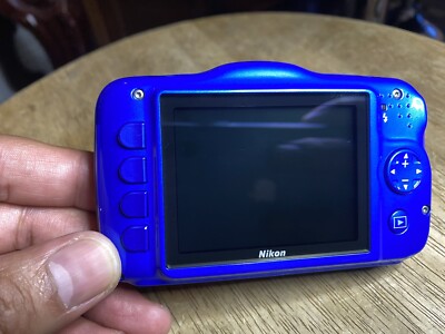 Nikon Coolpix S32 Waterproof 13.2MP Compact Digital Camera Blue