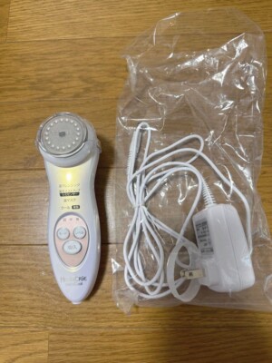 HITACHI Hadacre CM-N5000 Hot and Cool Rechargeable Moisturizing